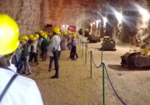 Tunele w kopalni.