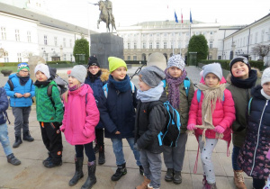 Może zaproszą nas do pałacu.