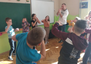 a teraz gramy na trąbce