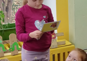 Zagadki są o warzywach.