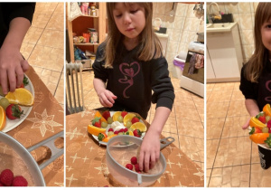 Amelia przygotowuje talerz ulubionych owoców.