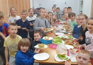 Uczniom kl. IIa bardzo podobały się warsztaty kulinarne.