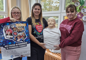 Wychowawczynie biorące udział w biciu rekordu.